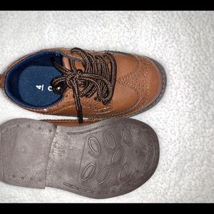 Carters toddler dress shoes size4